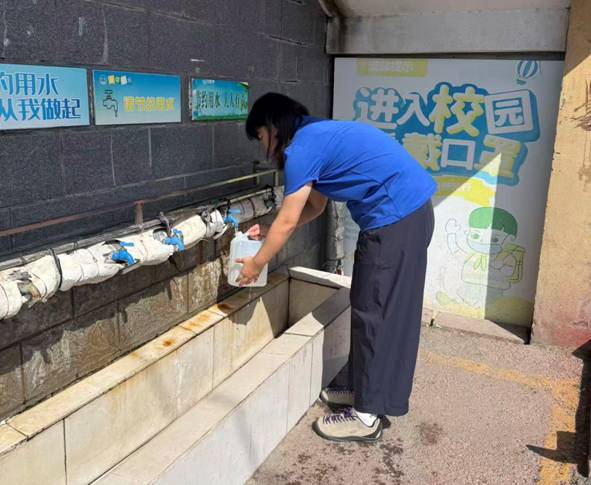 4.2校园采水1.jpg